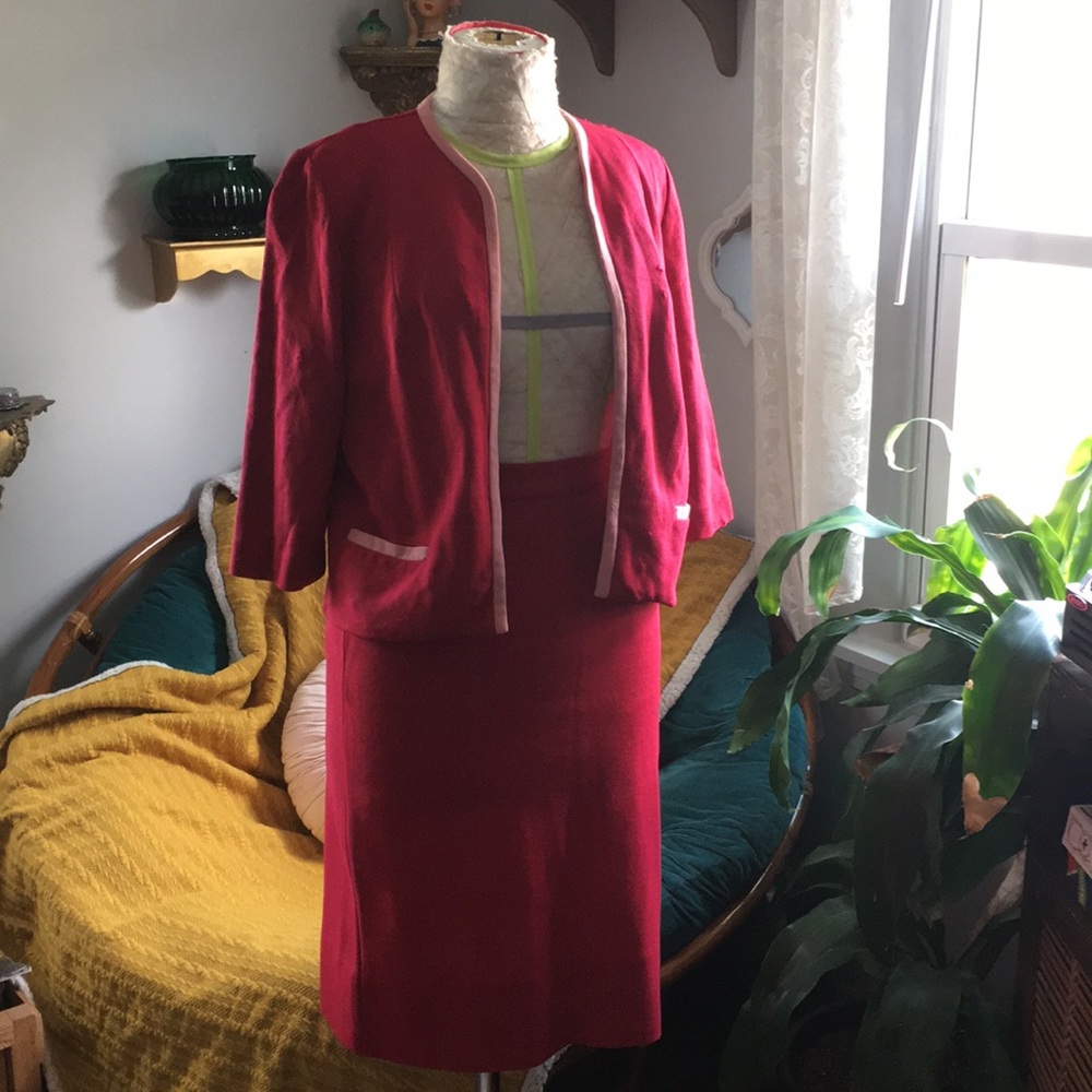 Leslie Pomer cotton suit 1960s